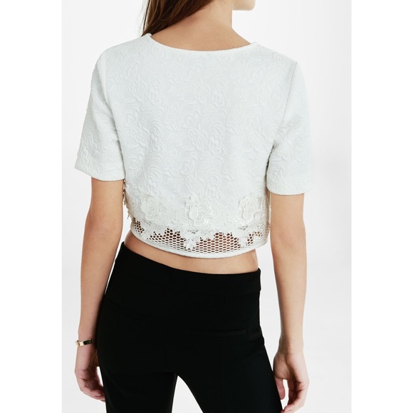 🖤NWOT🖤 Express Ivory Crop Top - Picture 2 of 6